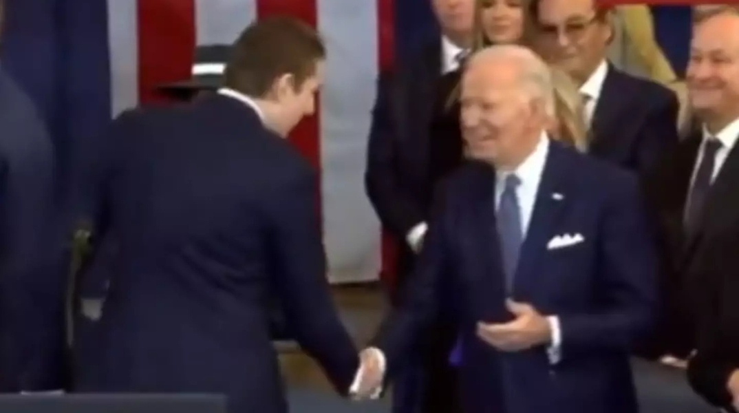 Ο Μπάρον Τραμπ και αυτό που είπε στον Τζο Μπάιντεν και τον άφησε κάπως άφωνο 