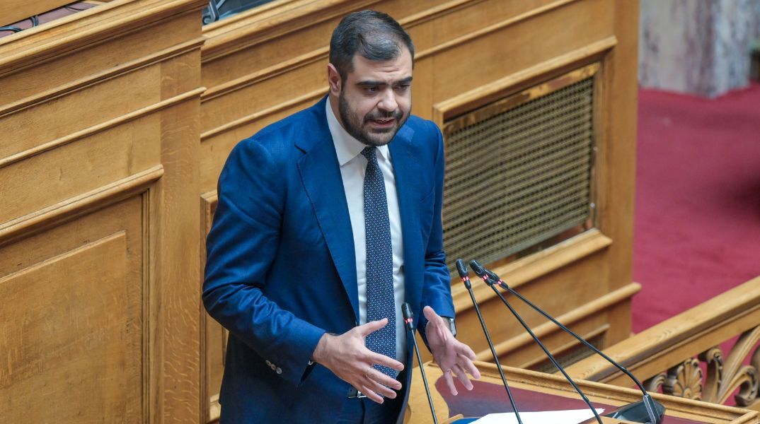 Ο κυβερνητικός εκπρόσωπος Παύλος Μαρινάκης σχετικά με την απόφαση του ΕΚΠΑ να μην εφαρμόσει τον νόμο για τους αιώνιους φοιτητές: «Υπάρχει και θα εφαρμοστεί»