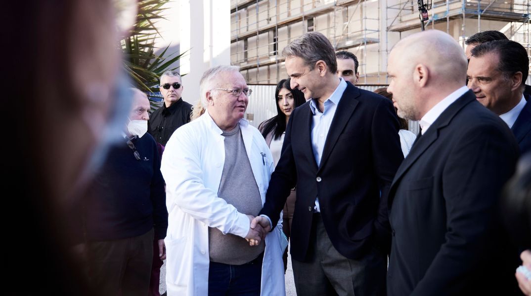 Επίσκεψη του Κυριάκου Μητσοτάκη στο νεόδμητο τμήμα επειγόντων περιστατικών του Ασκληπιείου Βούλας: Η υγεία αλλάζει βήμα - βήμα