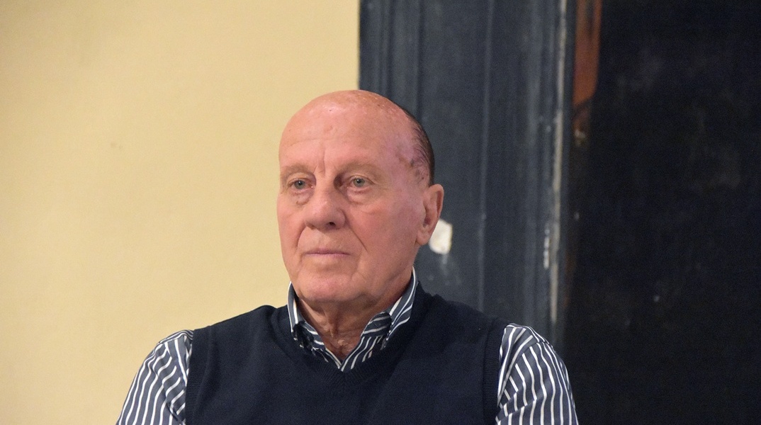 Μίμης Δομάζος