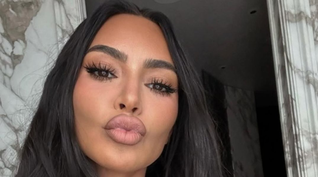 Η Κιμ Καρντάσιαν φέρεται να έχασε 150.000 followers στο Instagram μετά την ανάρτηση φωτογραφίας της Μελάνια Τραμπ από την ορκωμοσία του προέδρου των ΗΠΑ.