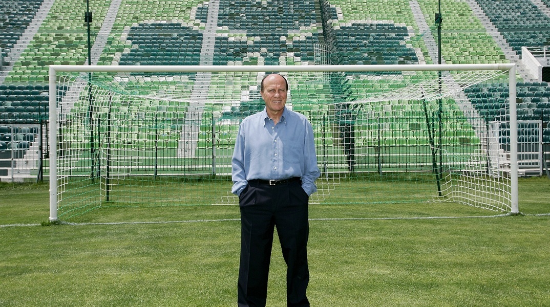 Μίμης Δομάζος