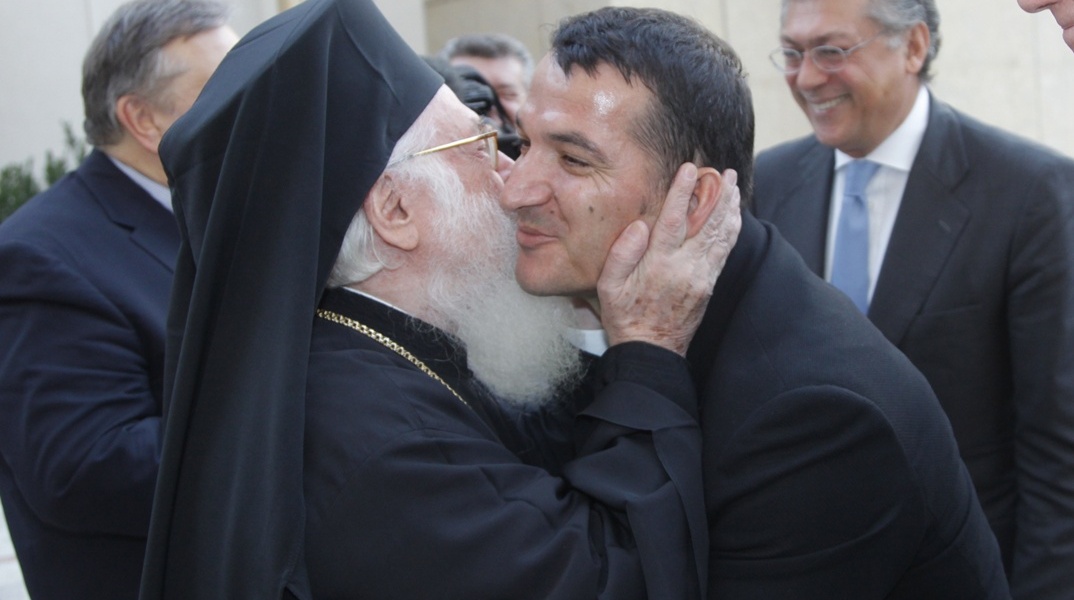 Πύρρος Δήμας και Αρχιεπίσκοπος Αλβανίας Αναστάσιος