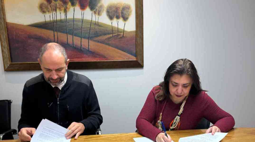 photo_1__υπογραφη_συμβασης