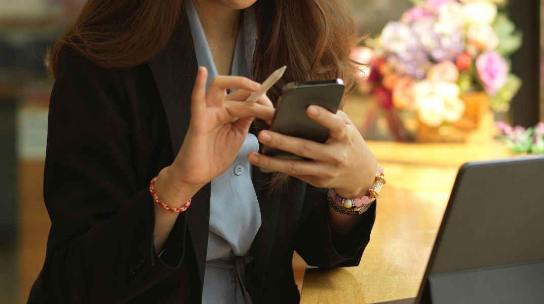 Παρουσιάστηκε η εφαρμογή myDATAapp της ΑΑΔΕ - Πώς θα απλοποιήσει την καθημερινή λειτουργία των επιχειρήσεων - Εύκολη έκδοση παραστατικών από το κινητό