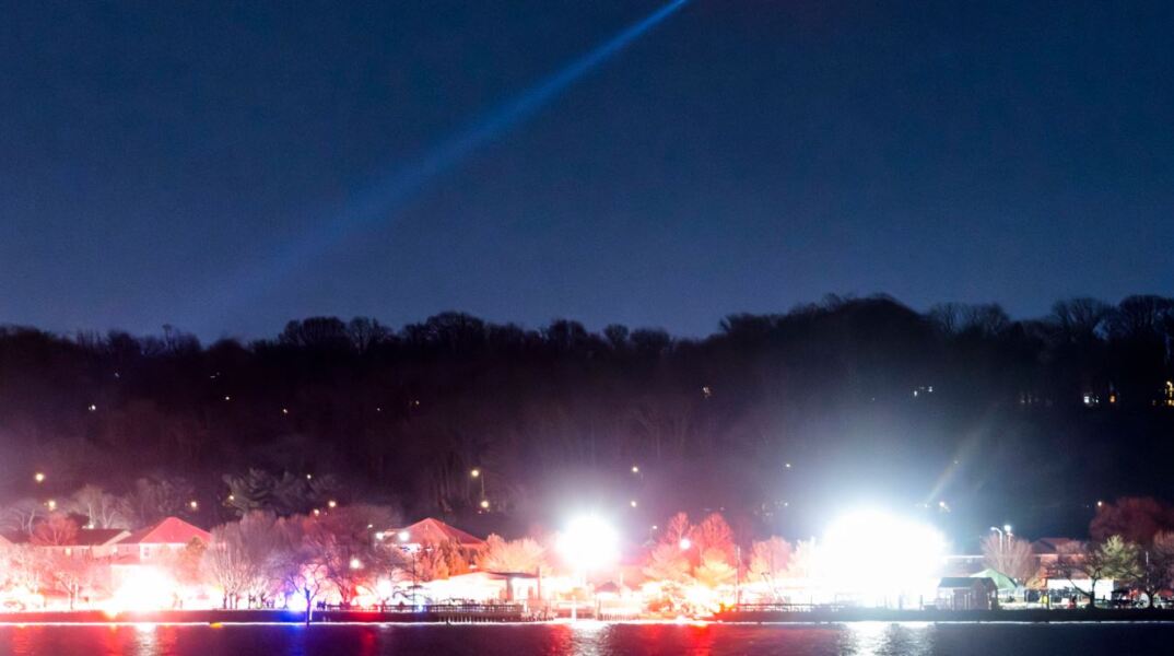 Ουάσινγκτον: Ηχητικό ντοκουμέντο από τον πύργο ελέγχου πριν και μετά τη σύγκρουση - Οι τελευταίες επικοινωνίες ανάμεσα στα τρία μέλη του πληρώματος του ελικοπτέρου