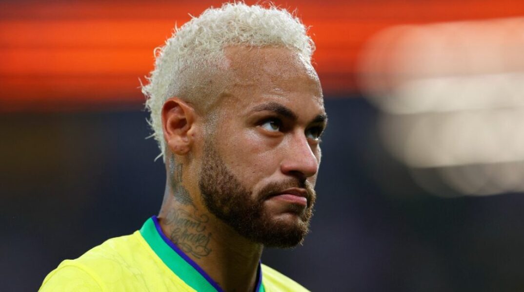 «Ο πρίγκιπας επέστρεψε»: Η Σάντος ανακοίνωσε την επιστροφή του Νεϊμάρ