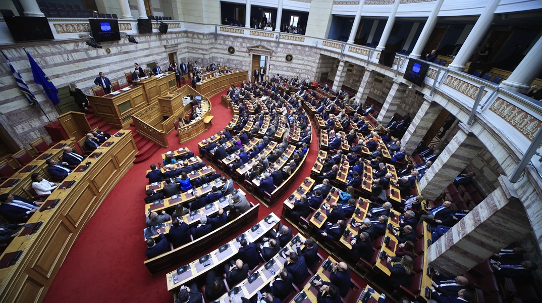 LIVE | Η δεύτερη ψηφοφορία για την εκλογή νέου Προέδρου της Δημοκρατίας