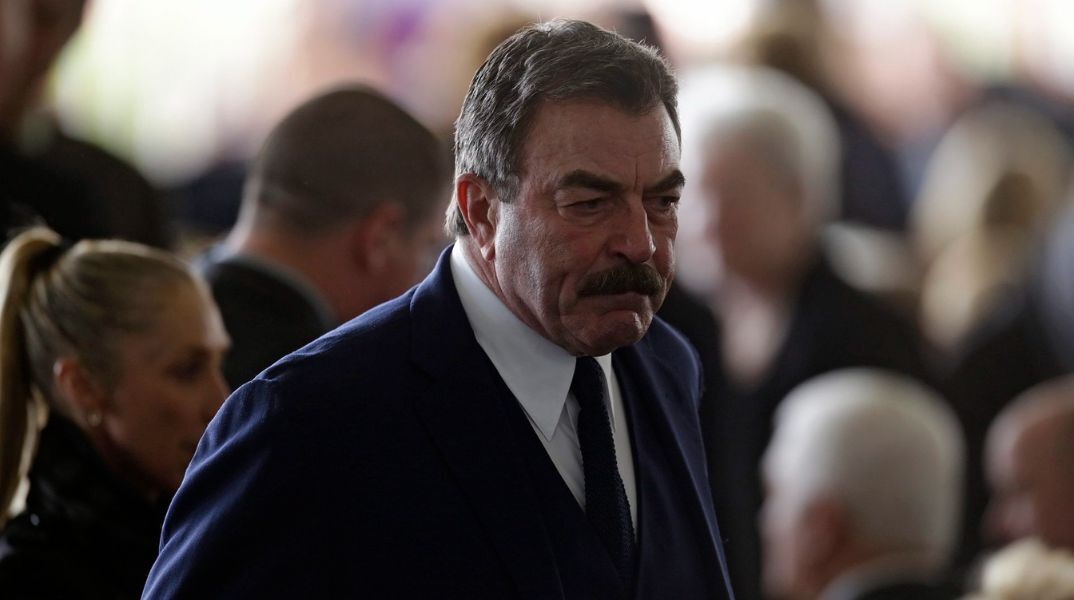 Τομ Σέλεκ: Με διαδρομή σε McDonald's γιόρτασε τα 80 του χρόνια - O Αμερικανός ηθοποιός αποκάλυψε ότι δεν είναι συναισθηματικός με τα γενέθλια