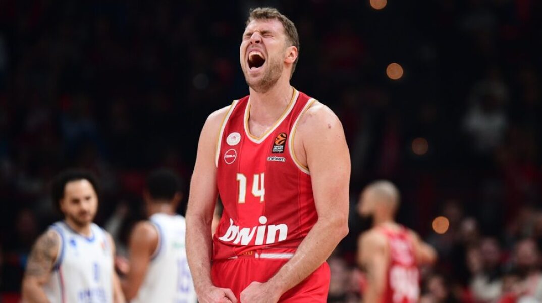 Ο Σάσας Βεζένκοφ