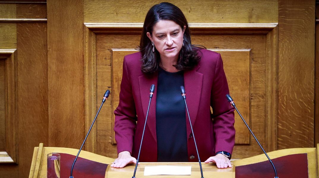 Νίκη Κεραμέως: Να μη μείνει καμία σκιά στην υπόθεση των Τεμπών - Ζητούμενο η κάθαρση, τονίζει η υπουργός Εργασίας και Κοινωνικής Ασφάλισης 