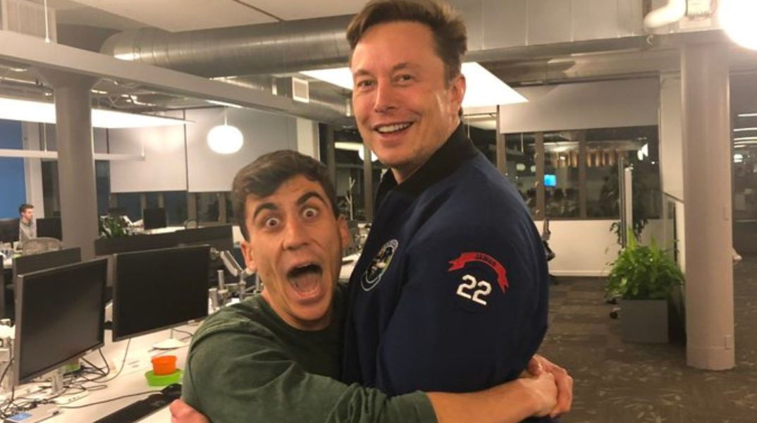 Έλον Μασκ: «Ψηφίστε τον Φειδία. Είναι έξυπνος, έχει σούπερ ενέργεια και νοιάζεται πραγματικά για εσάς», έγραψε στο Χ ο δισεκατομμυριούχος συνεργάτης του Τραμπ