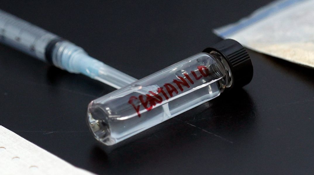 ΗΠΑ - Κίνα: Γιατί η Ουάσινγκτον κατηγορεί το Πεκίνο ότι συμβάλλει στο λαθρεμπόριο φαιντανύλης - Ο ρόλος του στην αποστολή χημικών ουσιών στα μεξικανικά καρτέλ
