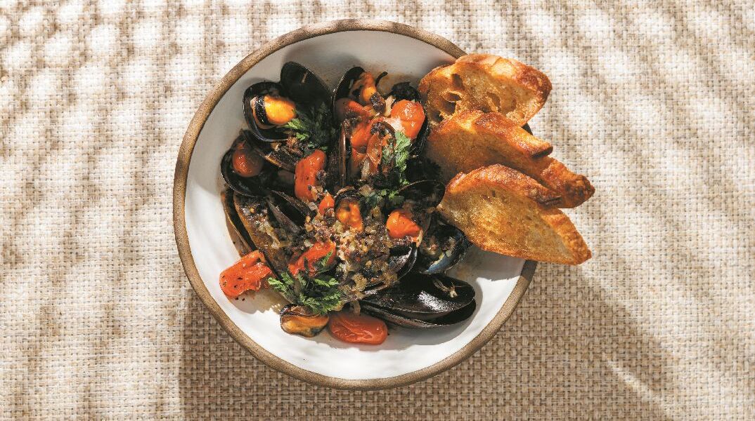 Cinapos: Η νόστιμη ελληνική κουζίνα του Πάνου Ιωαννίδη