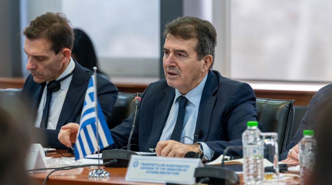 Mιχάλης Χρυσοχοΐδης: Κανένα θύμα ενδοοικογενειακής βίας να μη μένει στη σιωπή και στον φόβο - Υποθέσεις 25.438 θυμάτων διαχειρίστηκε η ΕΛΑΣ το 2024