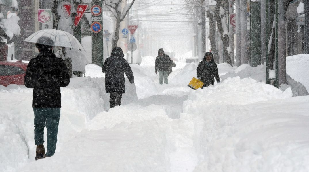Ρεκόρ χιονόπτωσης στην Ιαπωνία με χιόνι που φτάνει τα 3,5 μέτρα - Τουλάχιστον 24 οι νεκροί