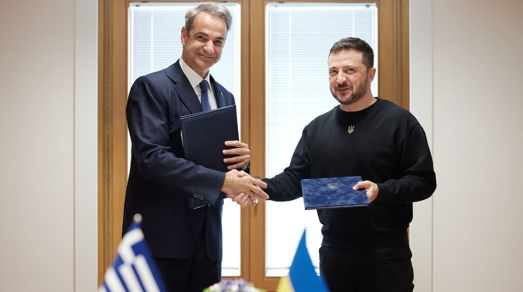 Κυριάκος Μητσοτάκης: Με τον Βολοντίμιρ Ζελένσκι επικοινώνησε ο πρωθυπουργός: «Καμία απόφαση για την Ουκρανία χωρίς την Ουκρανία», τόνισε 