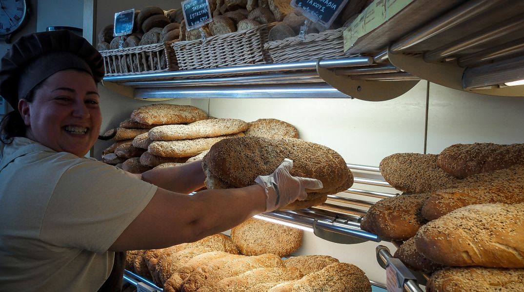 Το έθιμο και η ιστορία πίσω από τη λαγάνα που τρώμε την Καθαρά Δευτέρα - Γιατί η ημέρα ονομάζεται «Καθαρά»