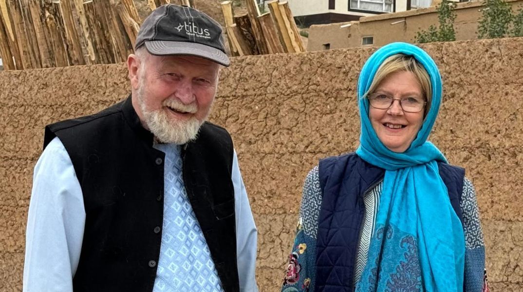 Ζευγάρι 70χρονων Βρετανών συνελήφθη από τους Ταλιμπάν - Διηύθυναν εκπαιδευτικά προγράμματα στο Αφγανιστάν - Τηρούσαν σχολαστικά τους κανόνες του καθεστώτος