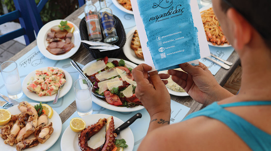 Καραβίδας: Εκλεκτά ψάρια και θαλασσινά