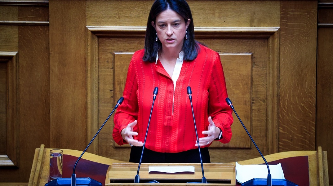 Η υπουργός Εργασίας, Νίκη Κεραμέως