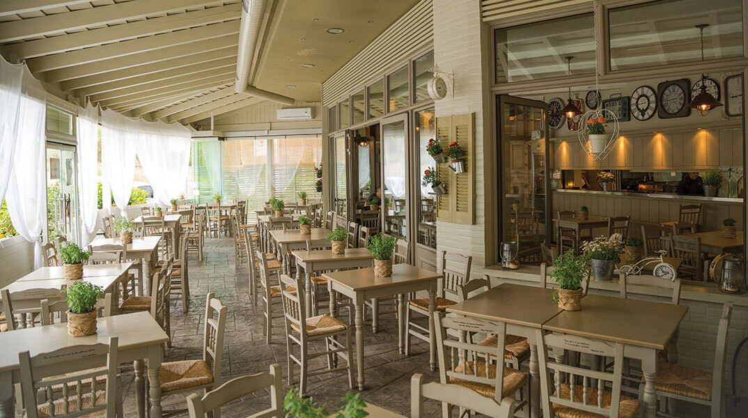 Άνοιξη παρά τέταρτο: Εκλεκτά αποστάγματα και ψαρομεζέδες έκπληξη