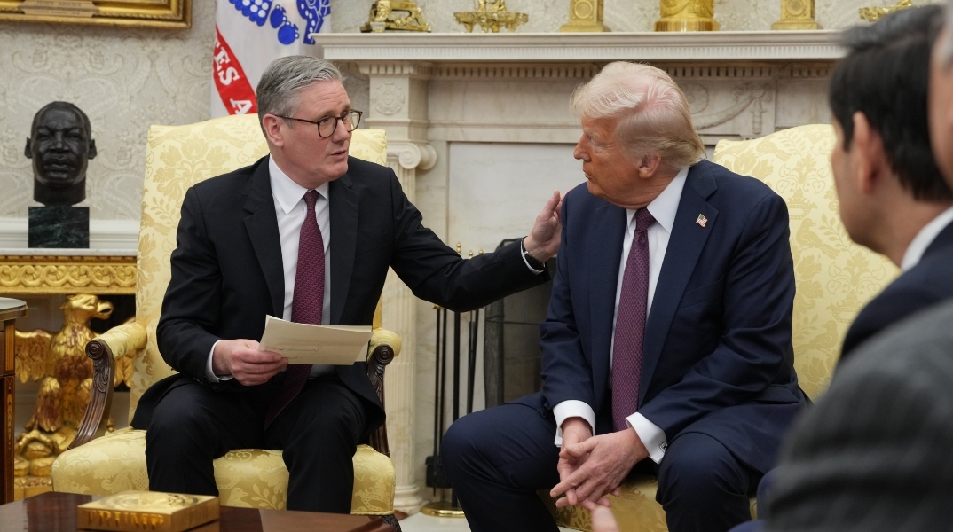 Ευρωπαϊκή άμυνα: η ρήξη με τις ΗΠΑ, η ηγεσία της Βρετανίας και η επιστροφή του γαλλό-γερμανικού άξονα