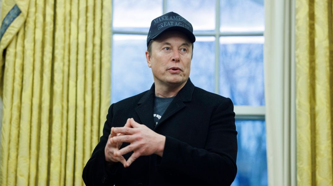 Ο Μασκ επιτίθεται στον Ζελένσκι: Είναι άκαρδος και απάνθρωπος