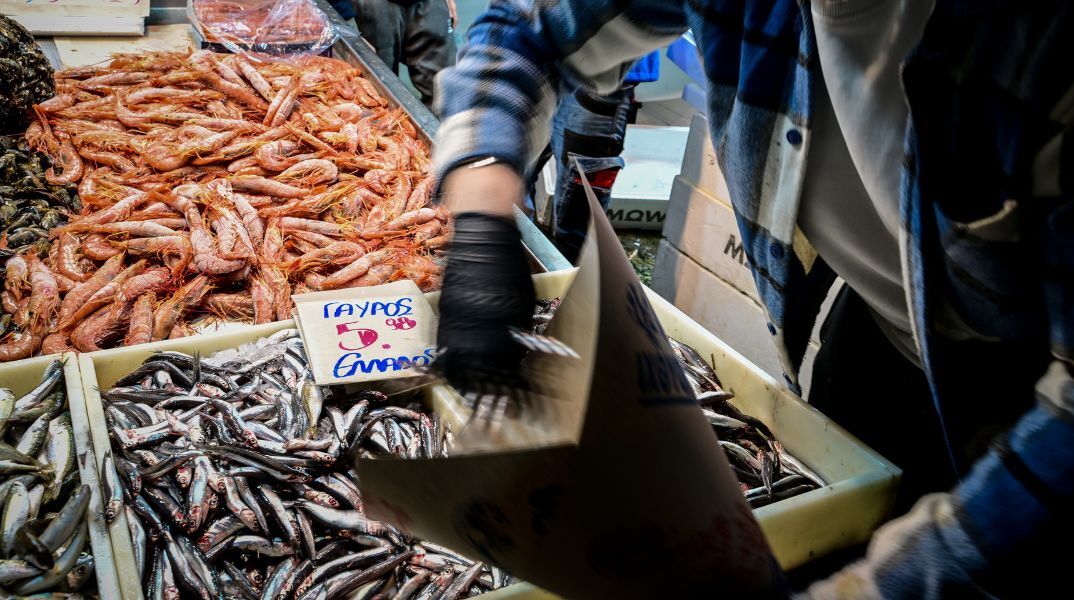 Ποια μαγαζιά είναι ανοιχτά σήμερα Καθαρά Δευτέρα - Δείτε αναλυτικά τι ισχύει σε λαϊκές αγορές, Βαρβάκειο, σούπερ μάρκετ 