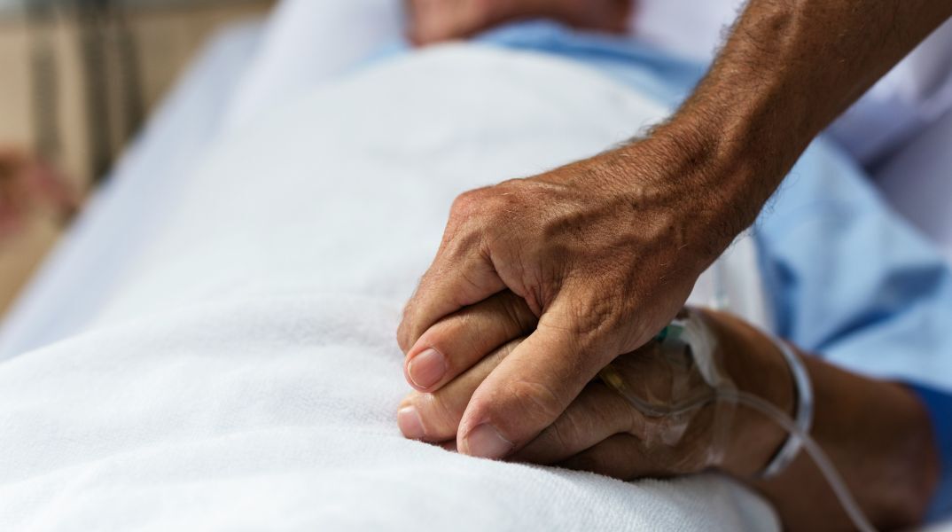 Ισπανία: Πατέρας προσπαθεί να μπλοκάρει την ευθανασία της κόρης του σε υπόθεση - ορόσημο για τη χώρα - Υποστηρίζει ότι πάσχει από διαταραχή προσωπικότητας