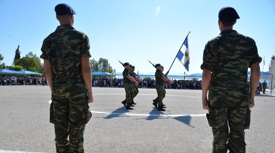 Ένοπλες Δυνάμεις: Τις υπουργικές αποφάσεις για τις προκηρύξεις πρόσληψης 2.000 επαγγελματιών οπλιτών υπέγραψε ο Νίκος Δένδιας