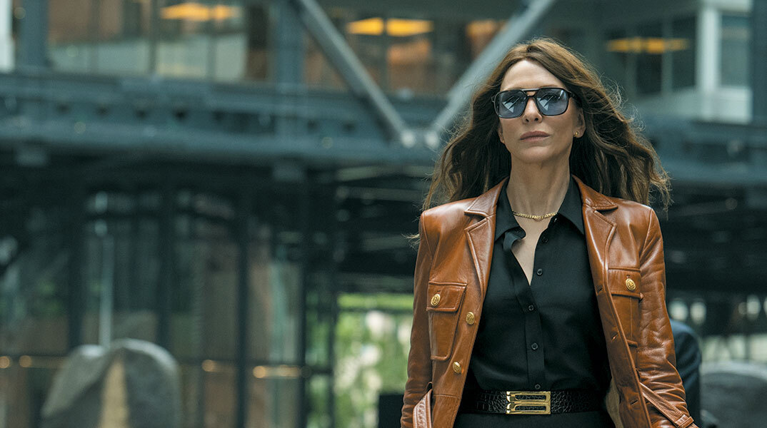 Σκιές στο σκοτάδι: Ο χορός των κατασκόπων