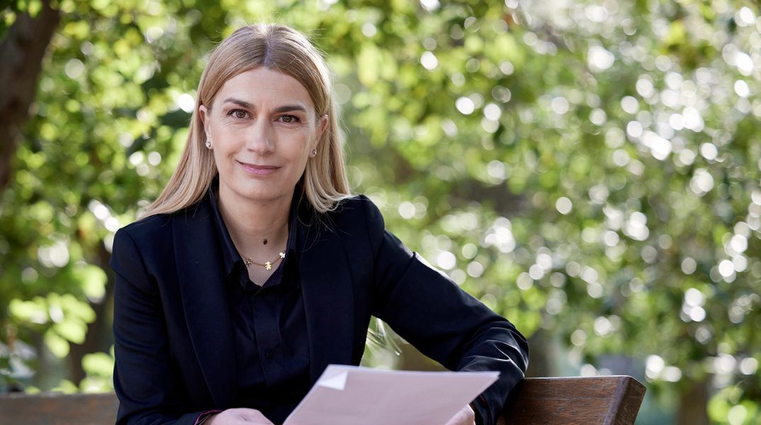 Ανακοινώθηκε ο ανασχηματισμός της κυβέρνησης - Υφυπουργός Μετανάστευσης η Σέβη Βολουδάκη - Το βιογραφικό της βουλευτή Χανίων