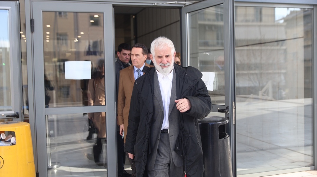 O Πέτρος Φιλιππίδης