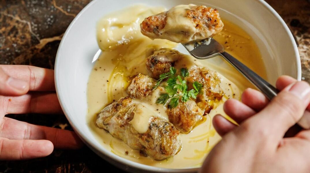 6 εστιατόρια με τον ωραίο, τον σωστό λαχανοντολμά