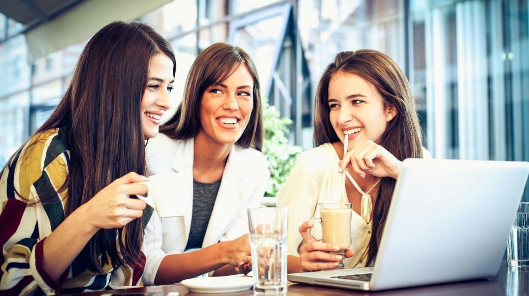 Youth Pass: Ξεπέρασαν τις 10.000 οι αιτήσεις μέσα σε λίγες ώρες