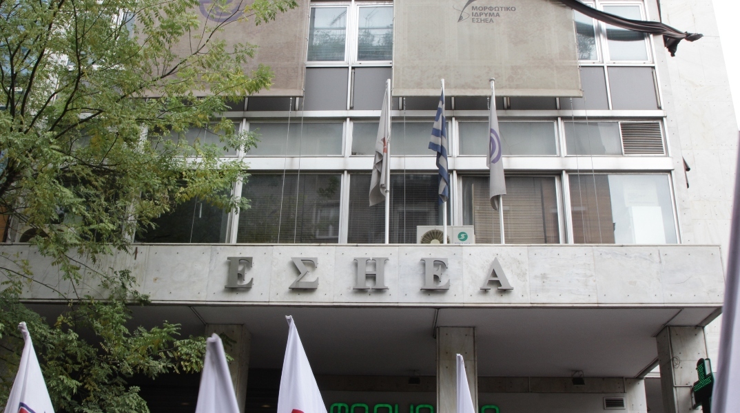 Ο Μάνος Βουλαρίνος σχολιάζει την κλήση της Σοφίας Γιαννακά σε απολογία από το πειθαρχικό της ΕΣΗΕΑ.