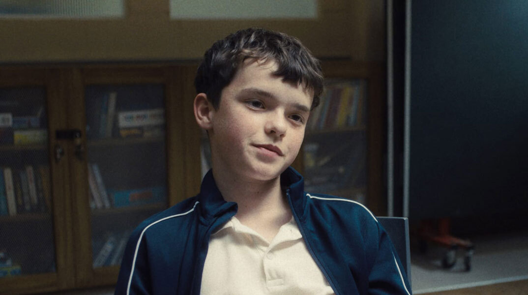 Adolescence: Μαθαίνοντας τη ζωή από τα σίριαλ