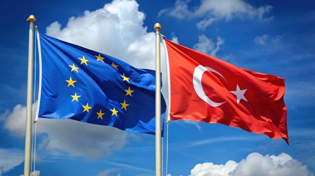 Η ένταξη της Τουρκίας στην ΕΕ να παραμείνει «παγωμένη», ζητά σχέδιο έκθεσης του Ευρωπαϊκού Κοινοβουλίου - «Θεμελιώδεις δημοκρατικές ελλείψεις»