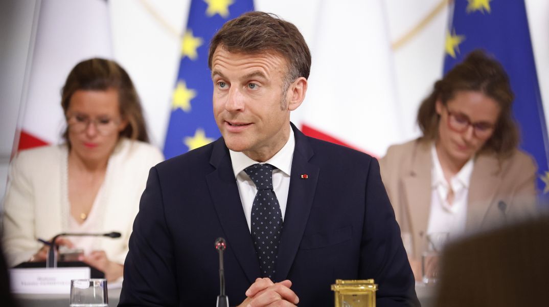 Μακρόν 