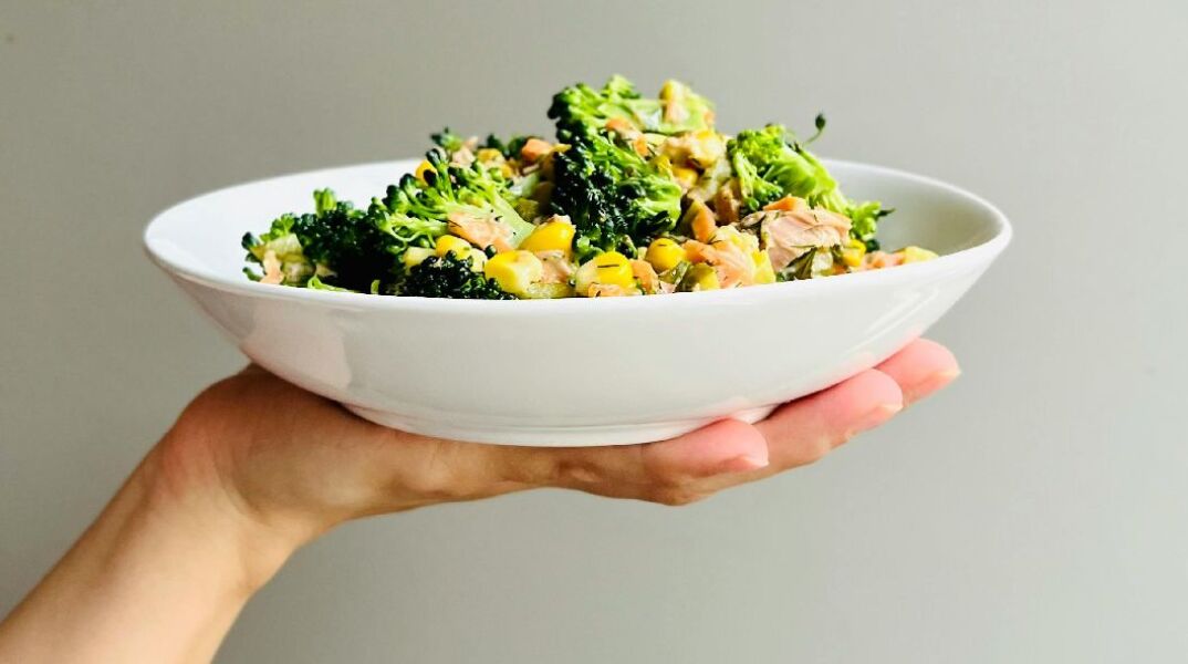 Συνταγή για σαλάτα με μπρόκολο και μπέικον