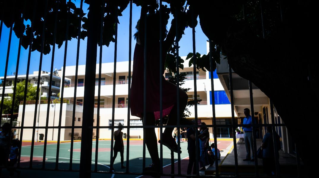 Εξελίξεις στην Πάτρα: Συνελήφθησαν 5 μαθητές για τον τραυματισμό του 13χρονου - Bullying καταγγέλλουν οι γονείς του