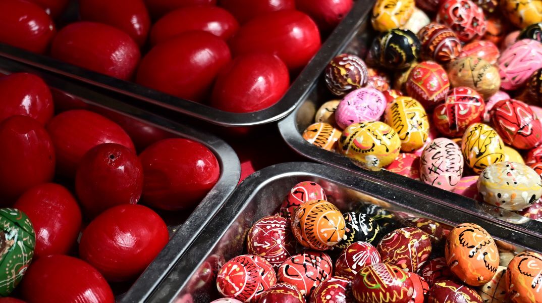 Πάσχα 2025: Ενημέρωση των καταναλωτών από τον ΕΦΕΤ για το εορταστικό τραπέζι - Για ασφαλή και οικονομικά συμφέροντα γεύματα. 