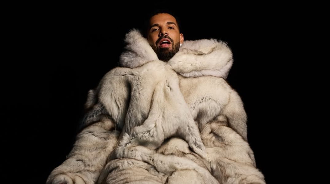 Ο Drake αποκάλυψε πως δουλεύει νέο σόλο άλμπουμ, το πρώτο του διάσημου Καναδού ράπερ μετά το «For All The Dogs» του 2023.