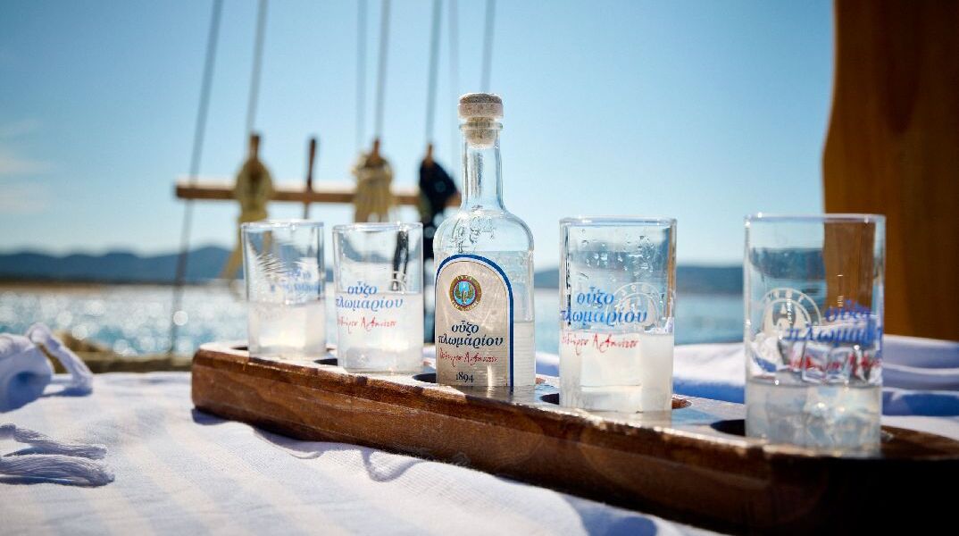 Ούζο Πλωμαρίου