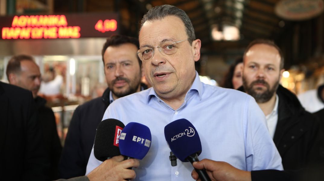 Φάμελλος από Βαρβάκειο: Η κυβέρνηση έχει μετατρέψει το πασχαλιάτικο τραπέζι σε πολυτέλεια