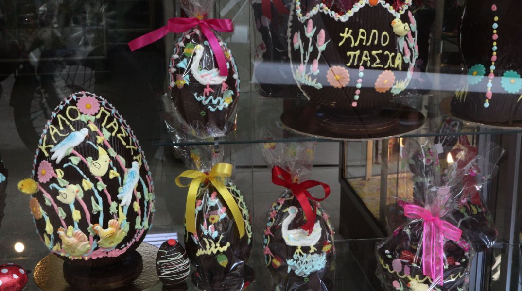 Μεγάλη Πέμπτη: Μέχρι ποια ώρα λειτουργούν σήμερα τα καταστήματα