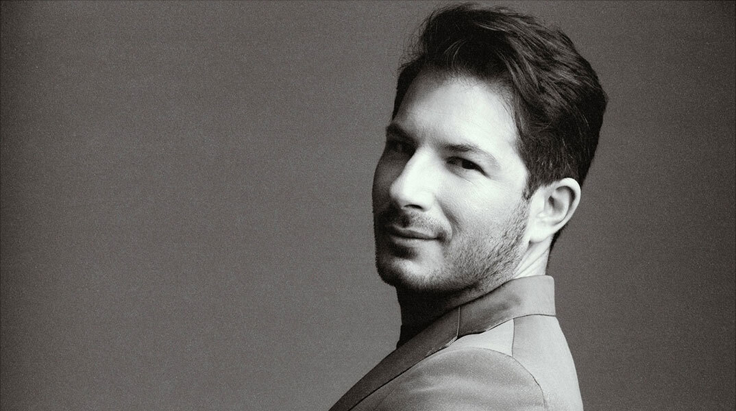 Γιώργος Περρής: «Μαζί ή κανείς» στο Θέατρο Παλλάς