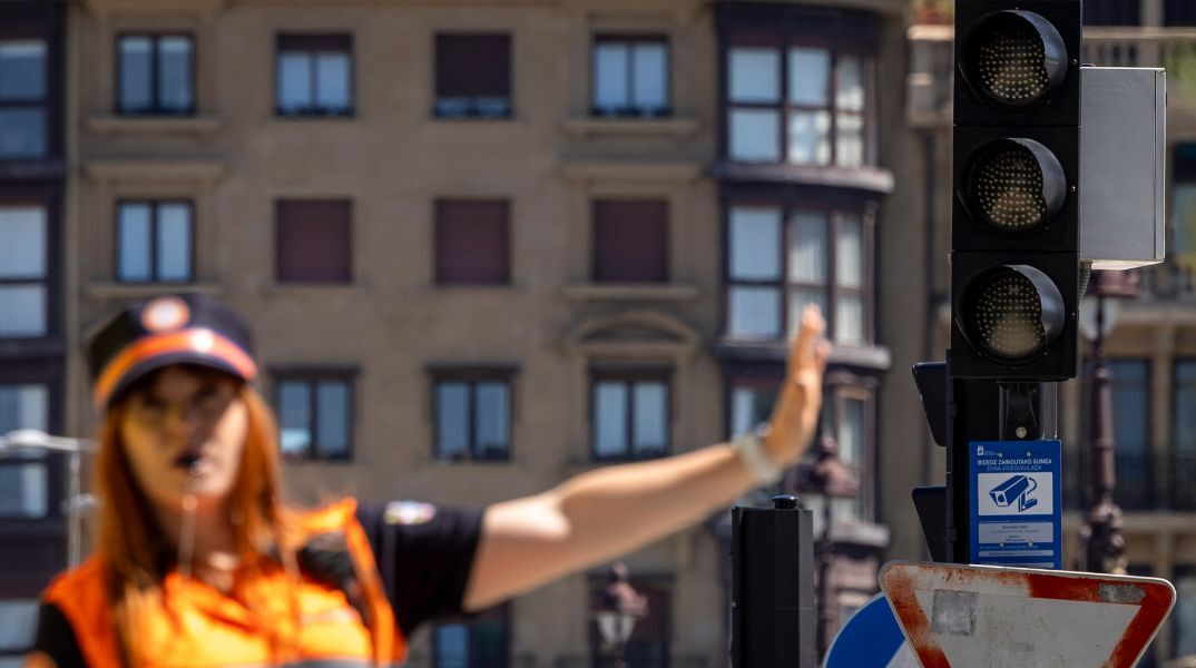 Μπλακ άουτ σε Ισπανία και Πορτογαλία: Δρόμοι κλειστοί, τρένα εκκενώθηκαν, δίκτυα κινητής και ίντερνετ εκτός λειτουργίας - Όσα γνωρίζουμε έως τώρα