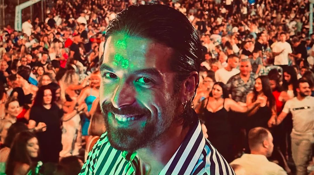 Άρης Μουγκοπέτρος: Ανησυχία για το δεξί μάτι του μουσικού - Στο 10% η όρασή του